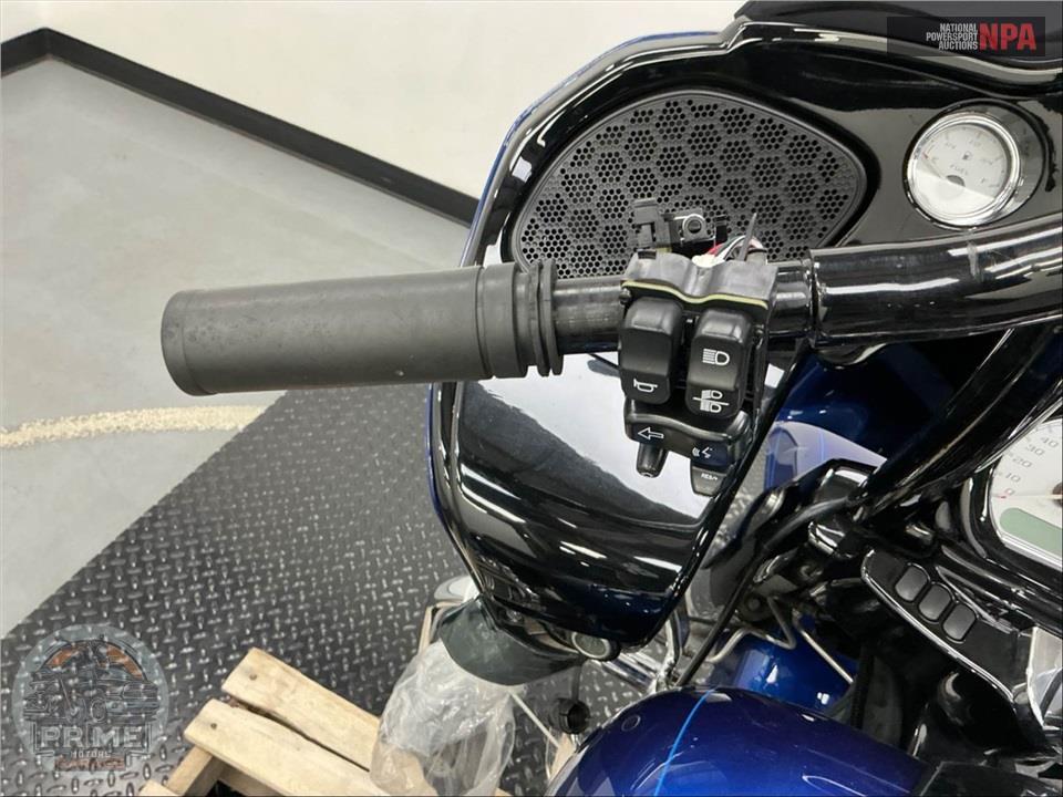 2015 Harley-Davidson FLTRXS ROAD GLIDE SPECIAL — фото 40