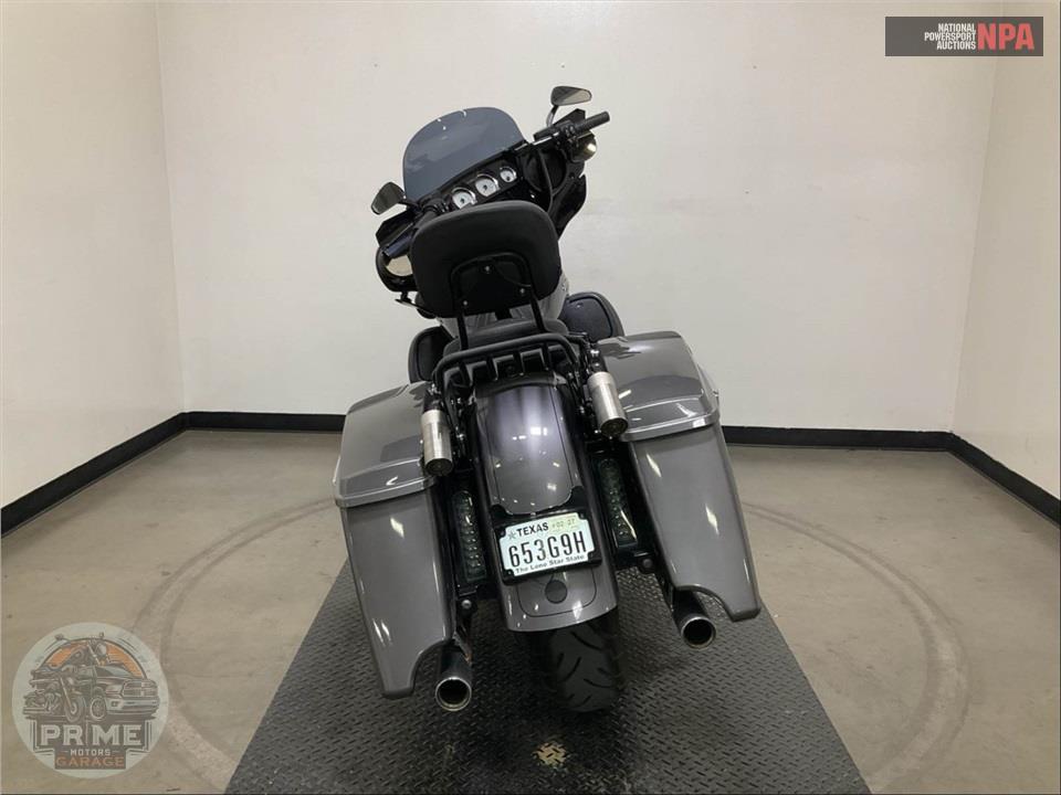 2015 Harley-Davidson FLHXS STREET GLIDE SPECIAL — фото 4