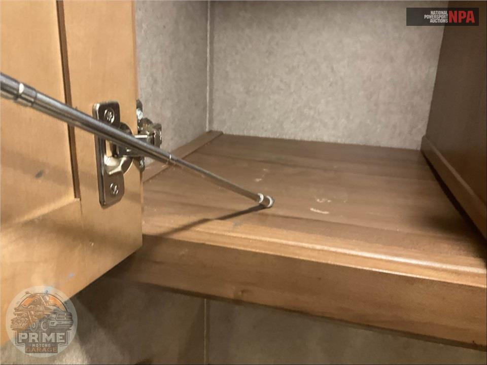 2017 Rockwood By Forest River M-8288WSA - SIGNATURE ULTRA LITE FIFTH WHEEL SERIES — фото 13
