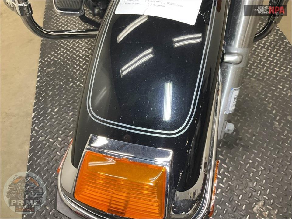 2010 Harley-Davidson FLHTC ELECTRA GLIDE CLASSIC — фото 16