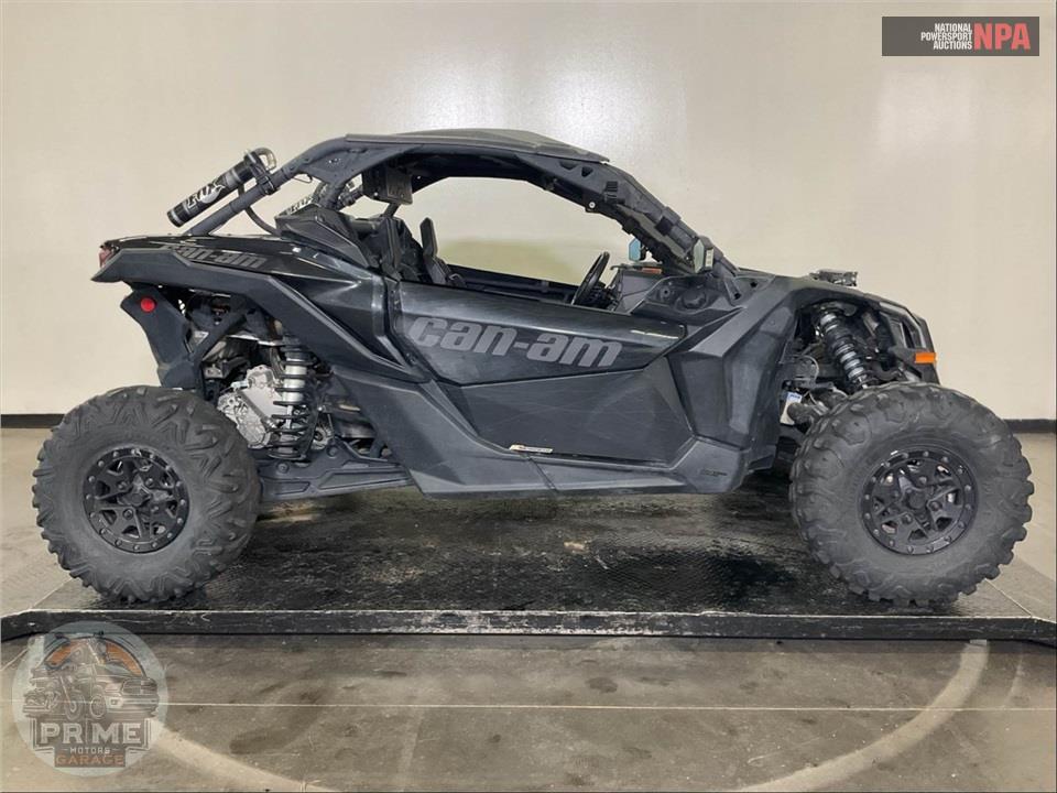 2018 Can-Am MAVERICK X3 X RS TURBO R — фото 1