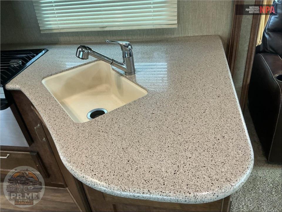 2017 Keystone Rv M-298 RE - OUTBACK SUPER-LITE SERIES — фото 23