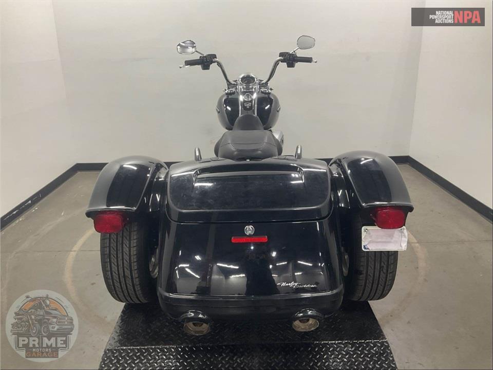 2019 Harley-Davidson FLRT FREEWHEELER — фото 4