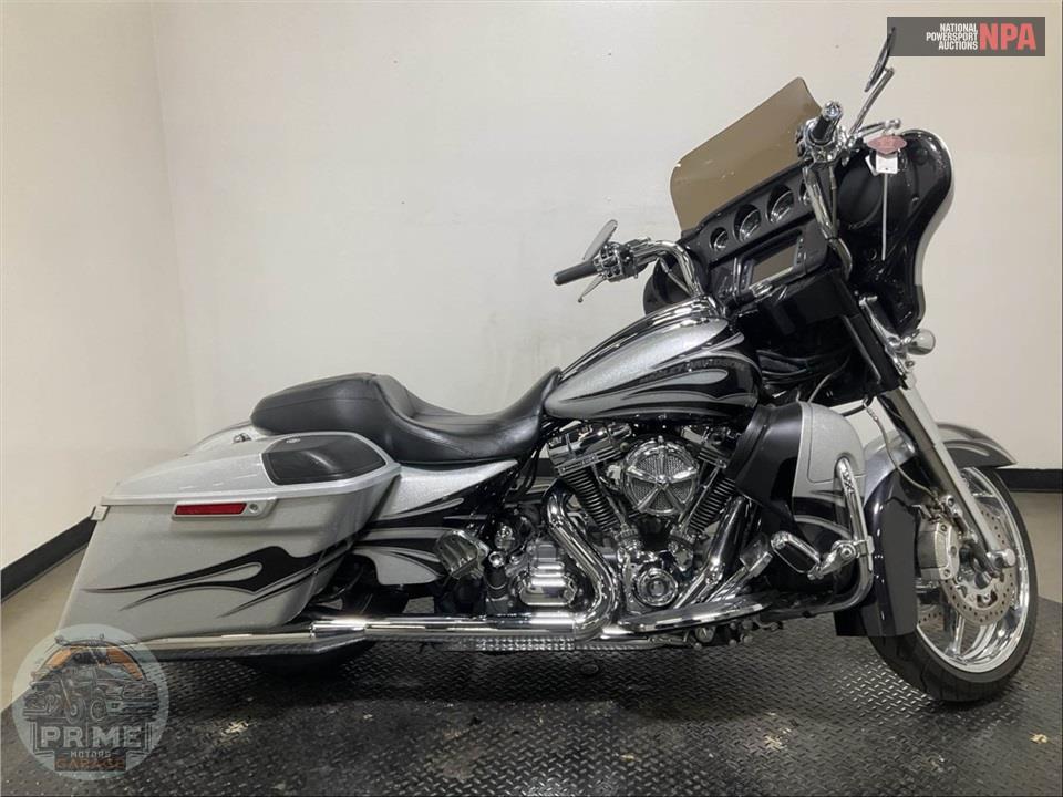 2015 Harley-Davidson FLHXSE CVO STREET GLIDE SPECIAL — фото 1