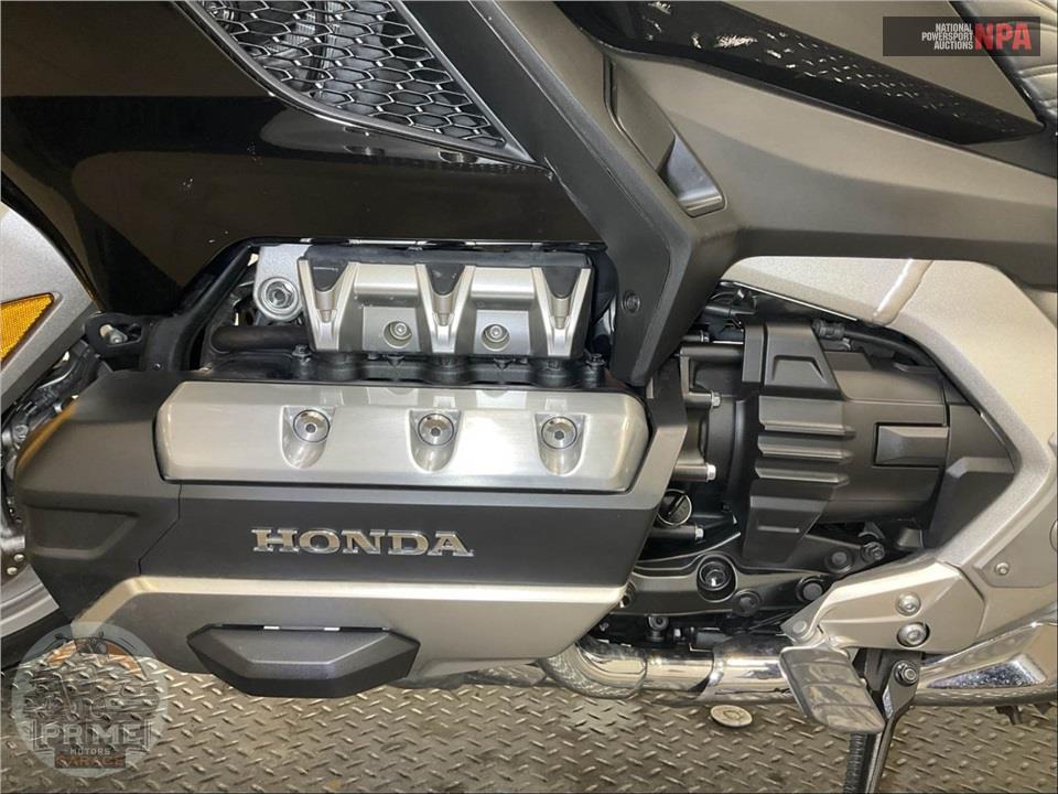 2019 Honda GL1800D GOLDWING TOUR DCT (BLACK) — фото 7