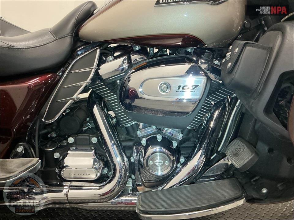 2018 Harley-Davidson FLHTCUTG TRI GLIDE ULTRA — фото 6