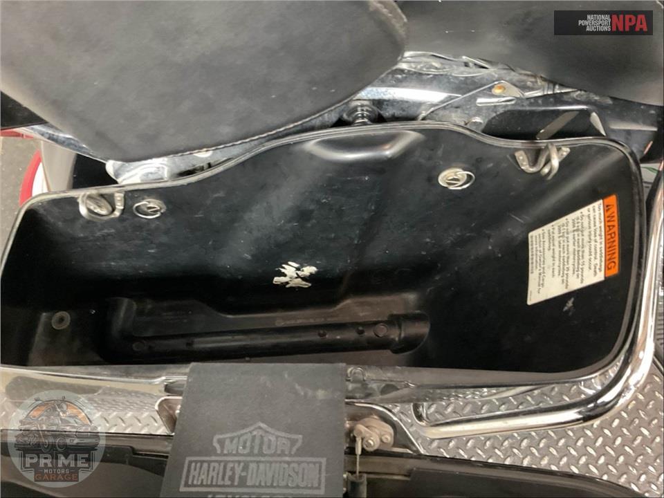 2014 Harley-Davidson FLHTK ELECTRA GLIDE ULTRA LIMITED — фото 24