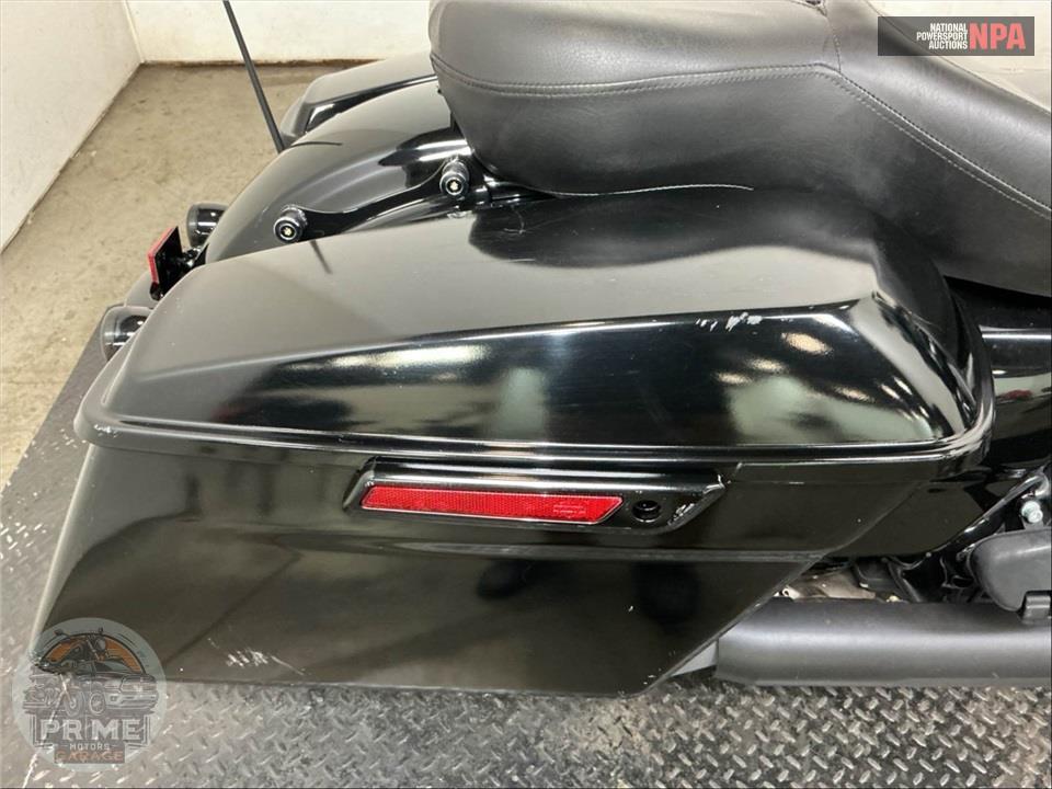 2019 Harley-Davidson FLTRXS ROAD GLIDE SPECIAL — фото 35