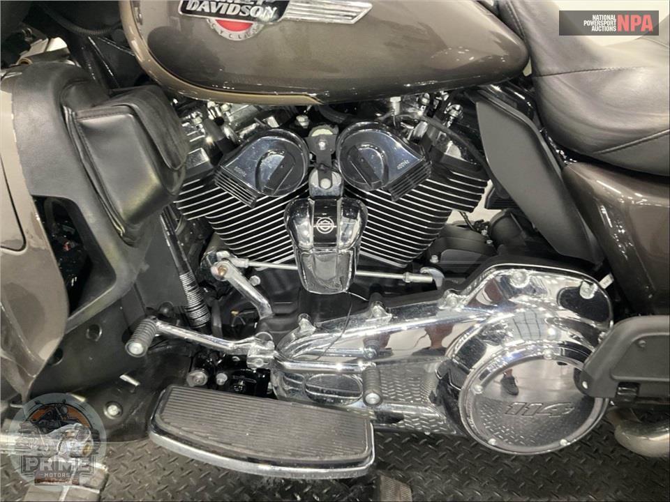 2023 Harley-Davidson FLHTCUTG TRI GLIDE ULTRA CLASSIC — фото 7