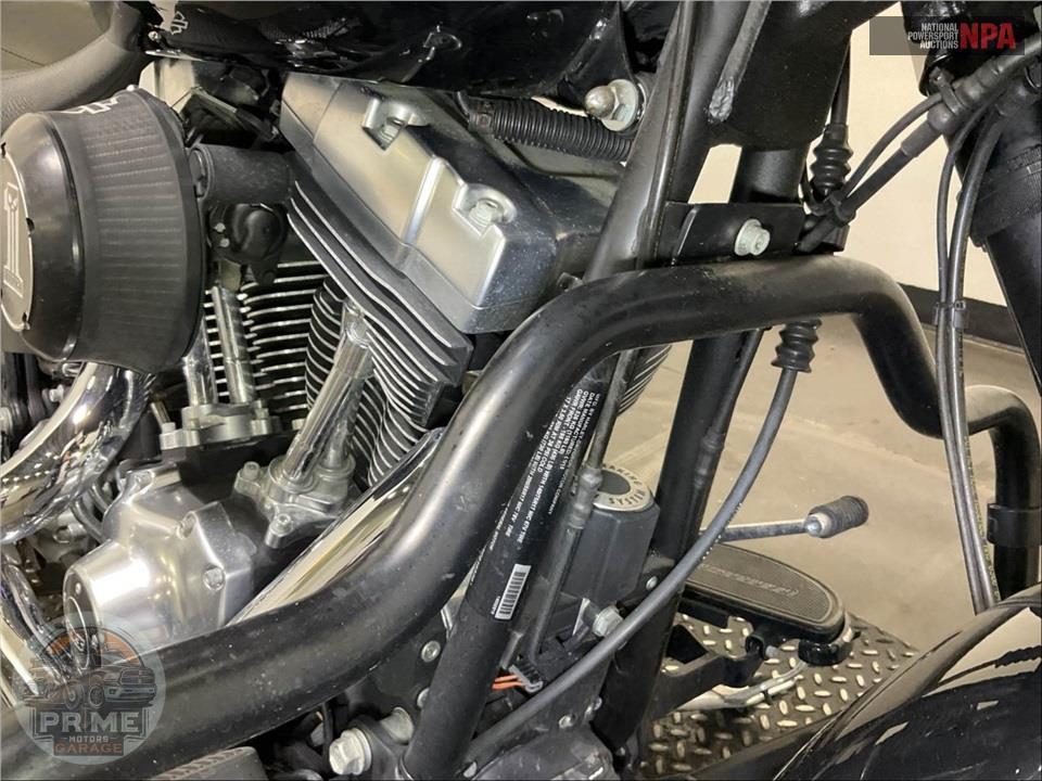 2015 Harley-Davidson FLSTFB FAT BOY LO — фото 12