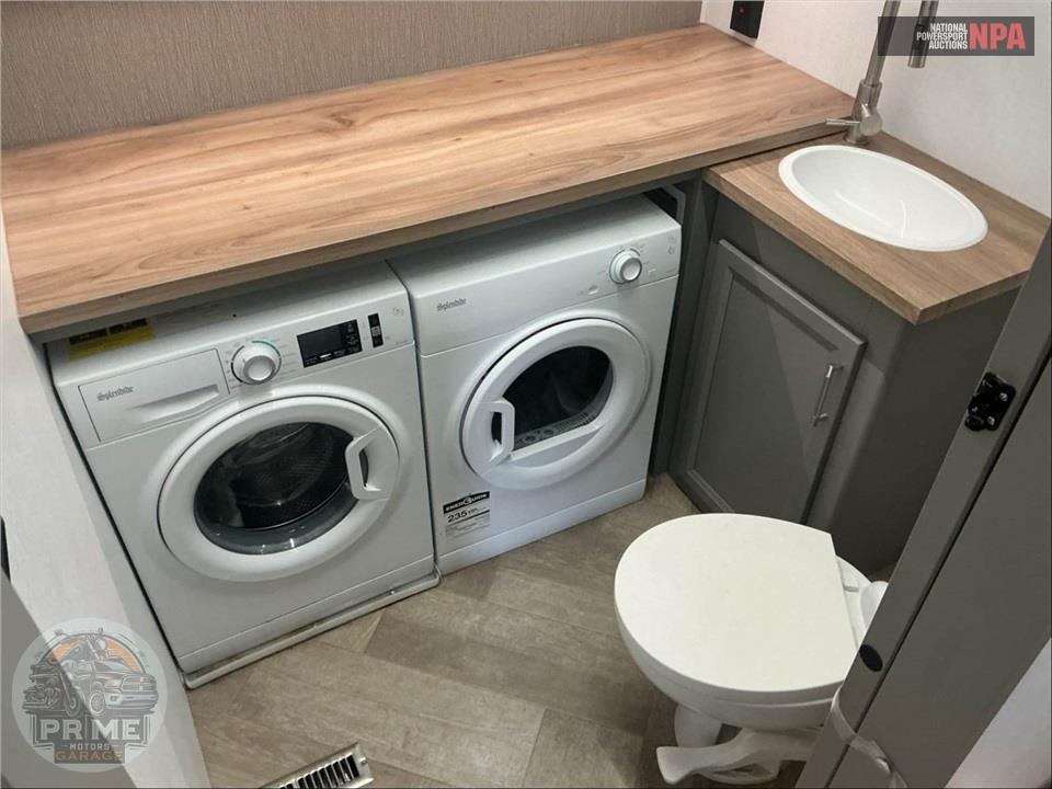 2025 Keystone Rv M-3840 LRK - SPRINTER FIFTH WHEEL SERIES — фото 19