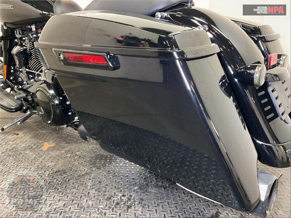 2018 Harley-Davidson FLHRXS ROAD KING SPECIAL — фото 16