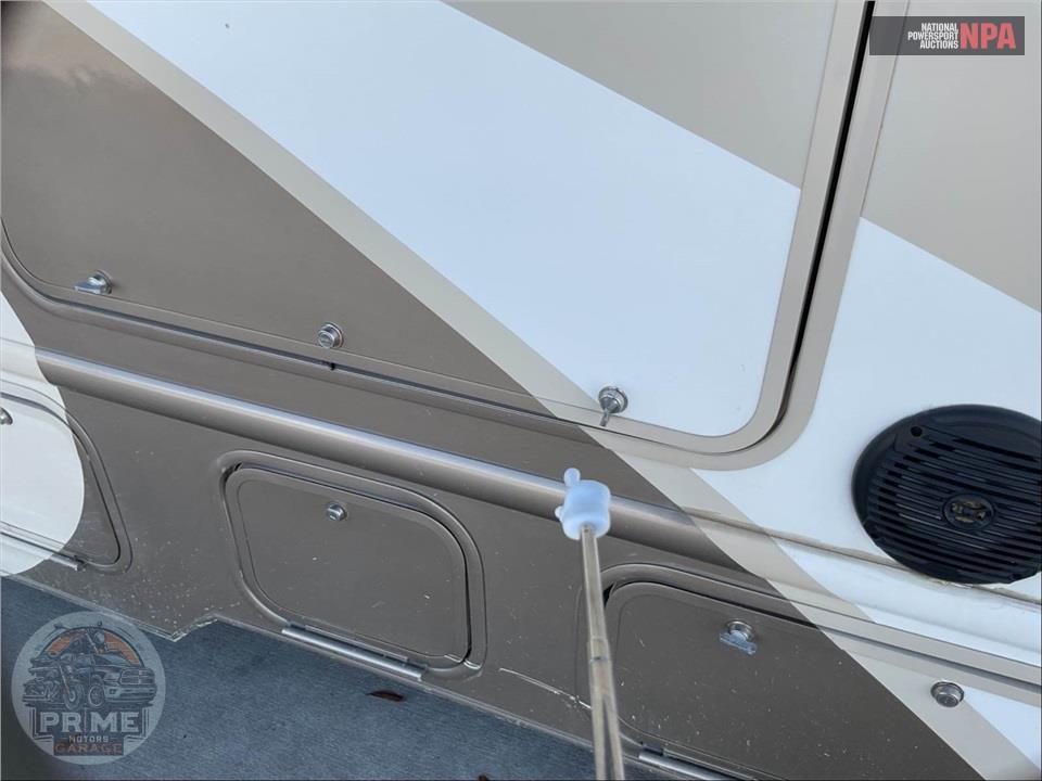2018 Thor Motor Coach WS31 E450-V10 - QUANTUM SERIES — фото 52