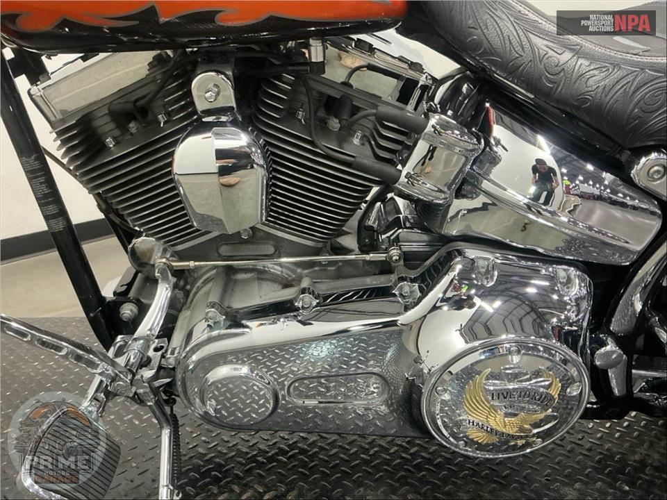 2014 Harley-Davidson FXSBSE CVO BREAKOUT — фото 7