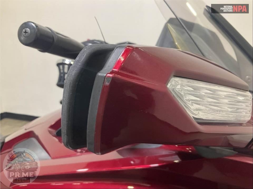 2018 Honda GL1800 GOLDWING TOUR (RED) — фото 41