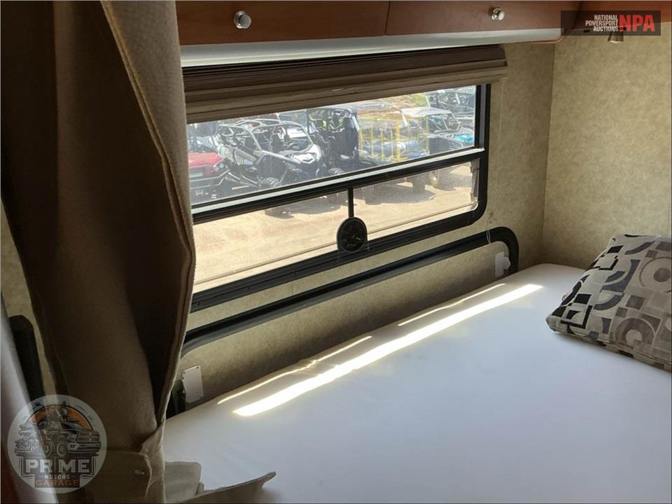 2009 Winnebago M-24J-DODGE SPRINTER TURBO DIESEL - VIEW SERIES — фото 19