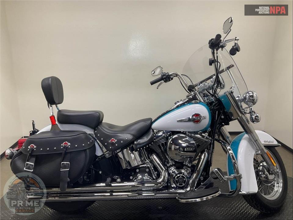 2017 HARLEY-DAVIDSON FLSTC HERITAGE SOFTAIL CLASSIC