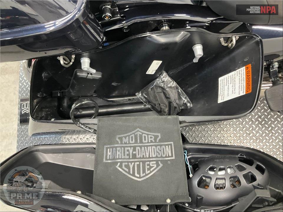 2022 Harley-Davidson FLTRXSE CVO ROAD GLIDE — фото 21