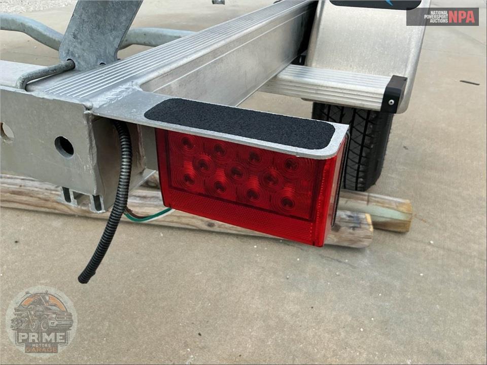 2026 Magic Tilt Trailers DWC2500 185/13C — фото 12