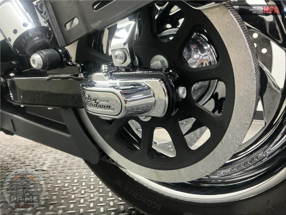 2012 Harley-Davidson FXDWG-103 DYNA WIDE GLIDE — фото 18