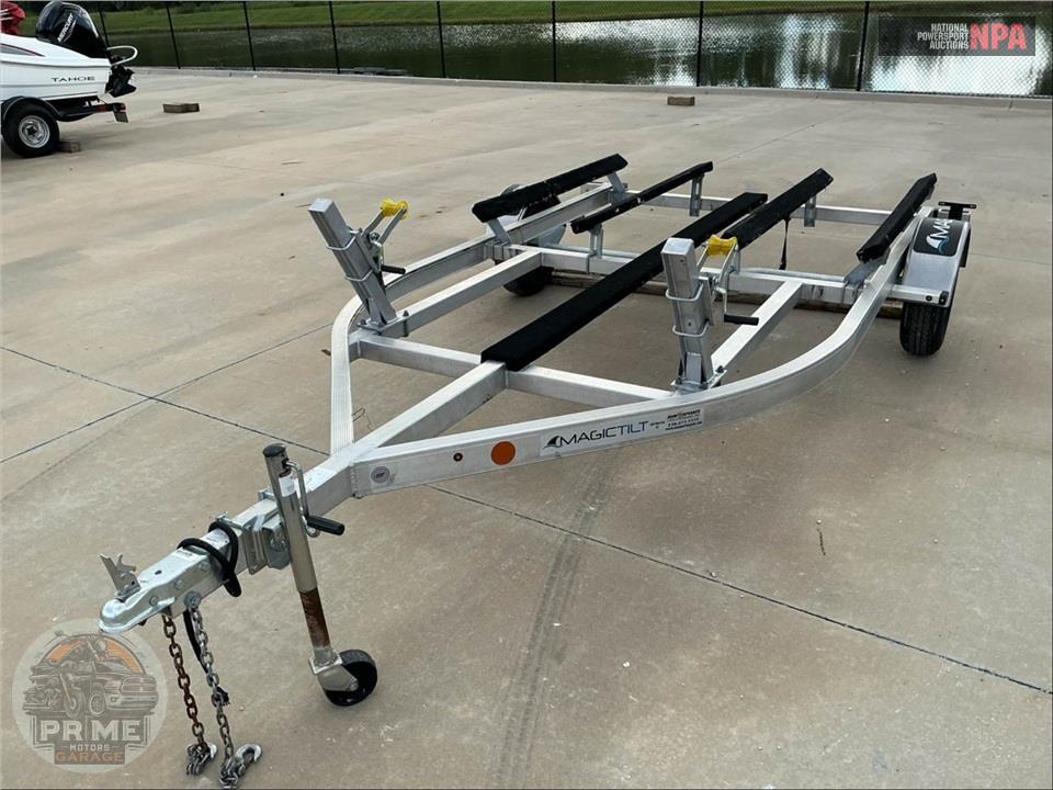 2026 Magic Tilt Trailers DWC2500 185/13C — фото 2