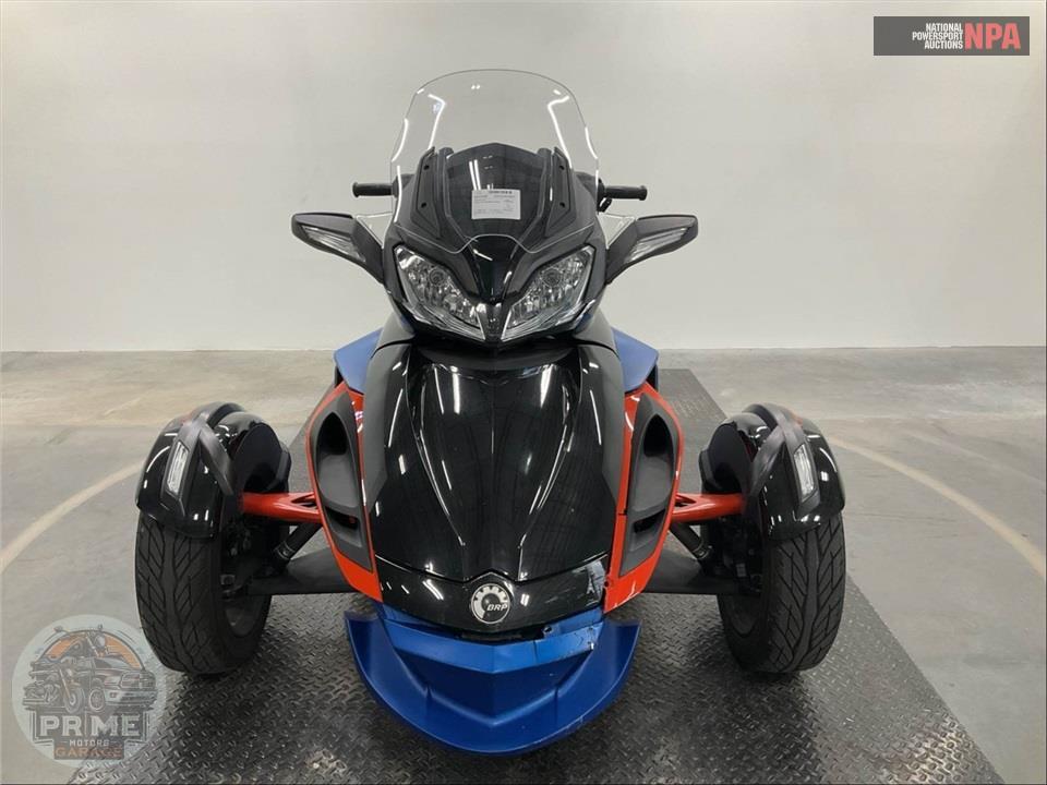 2015 Can-Am Spyder ST-S SE5 Special Series — фото 2
