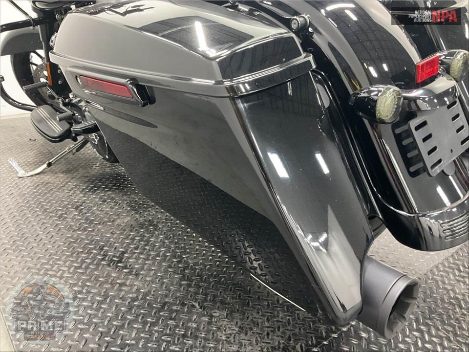 2019 Harley-Davidson FLTRXS ROAD GLIDE SPECIAL — фото 17