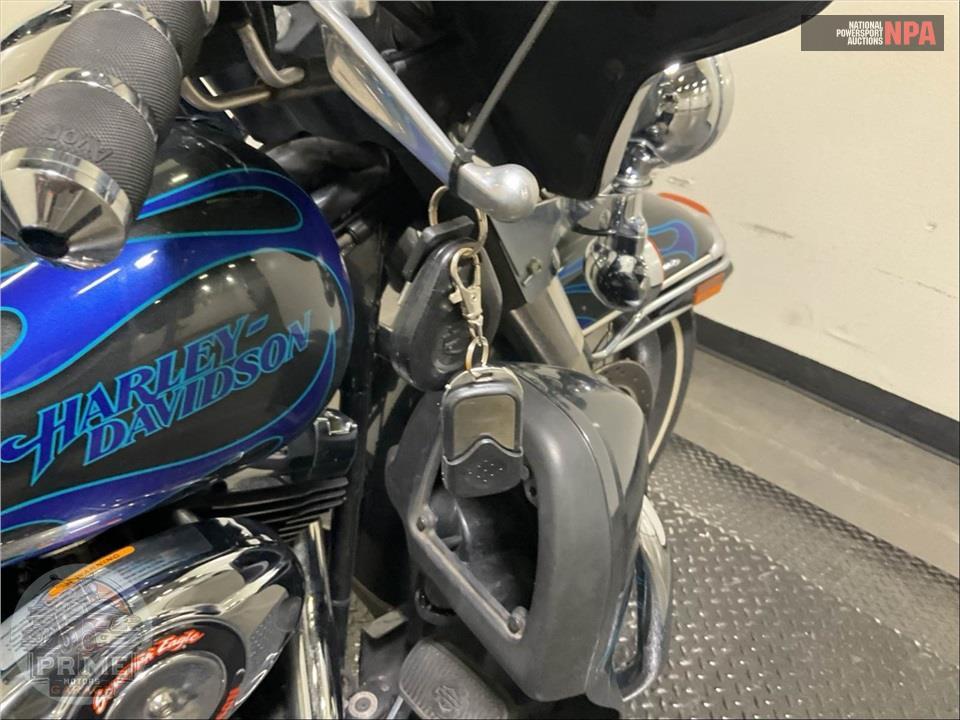 2007 Harley-Davidson FLHTCU ULTRA CLASSIC ELECTRA GLIDE — фото 12