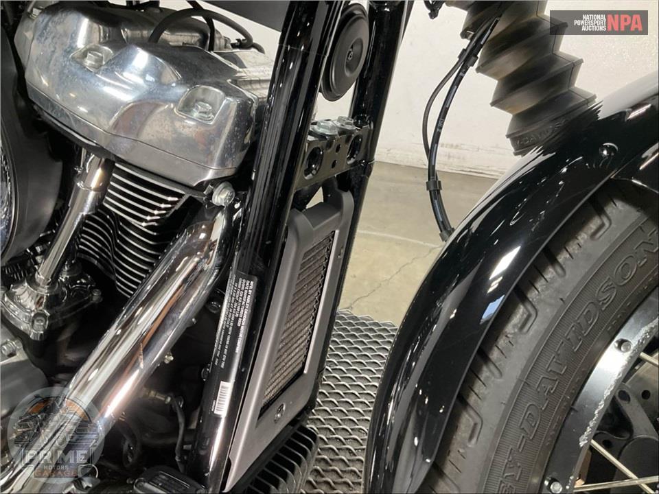 2025 Harley-Davidson FXBB STREET BOB — фото 13
