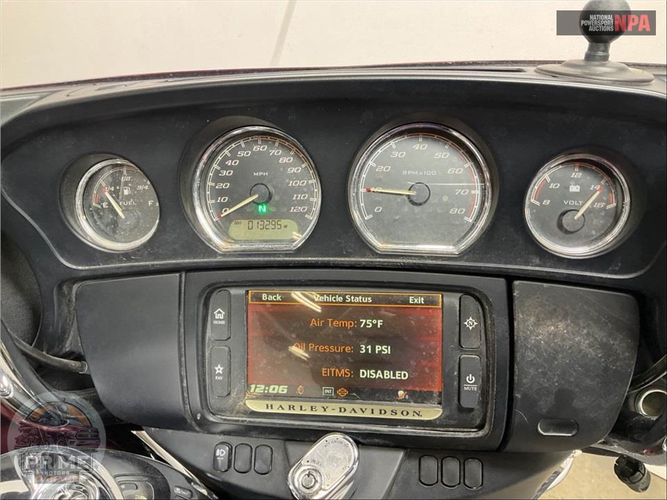 2015 Harley-Davidson FLHTCU ULTRA CLASSIC ELECTRA GLIDE — фото 5