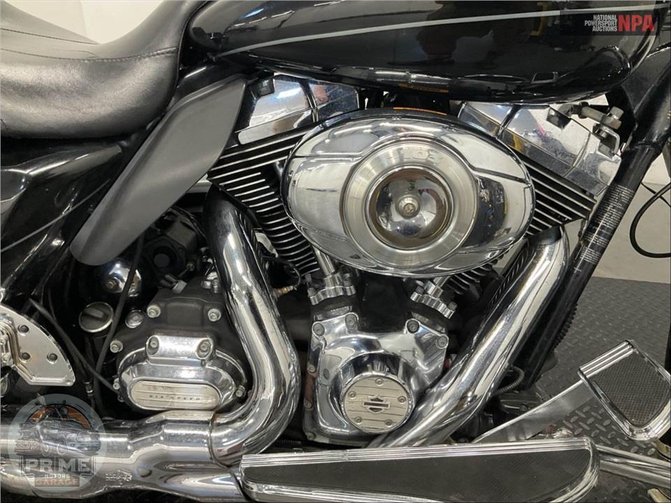 2011 Harley-Davidson FLHTK ELECTRA GLIDE UL LI — фото 6