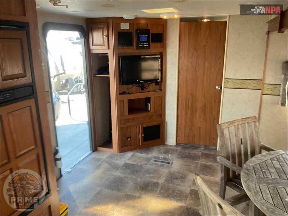2012 Rockwood By Forest River M-8315BSS - SIGNATURE ULTRA LITE SERIES — фото 9