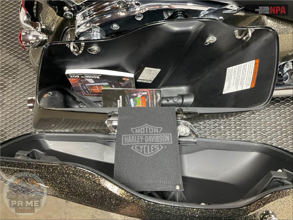 2016 Harley-Davidson FLHXS STREET GLIDE SPECIAL — фото 17