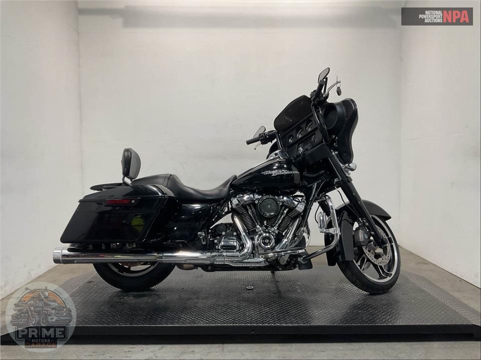 2017 Harley-Davidson FLHX STREET GLIDE — фото 1