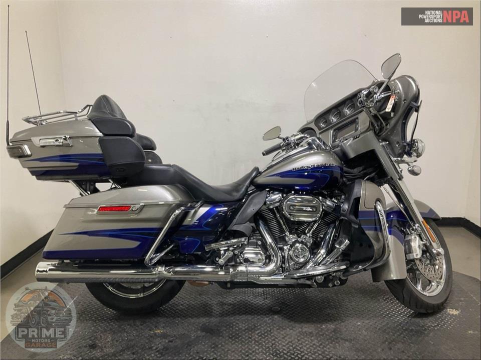 2017 Harley-Davidson FLHTKSE CVO ULTRA LIMITED — фото 1
