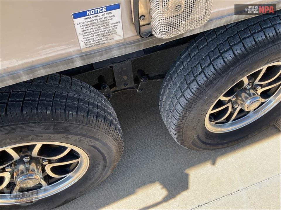 2019 Cherokee By Forest River M-26RR - GREY WOLF TOY HAULER SERIES — фото 42