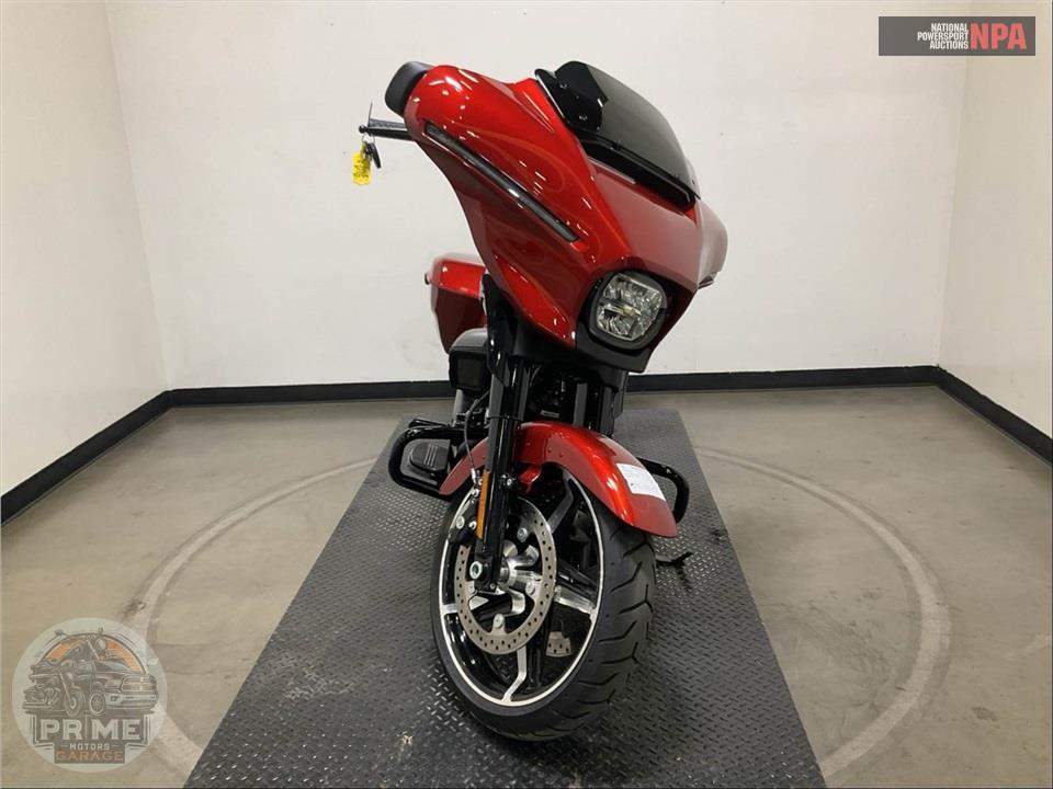 2025 Harley-Davidson FLHX STREET GLIDE — фото 2