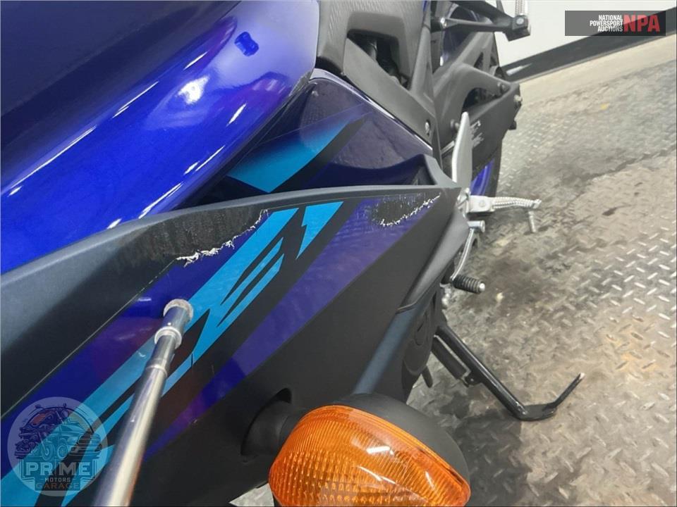 2024 Yamaha YZF-R3 — фото 18