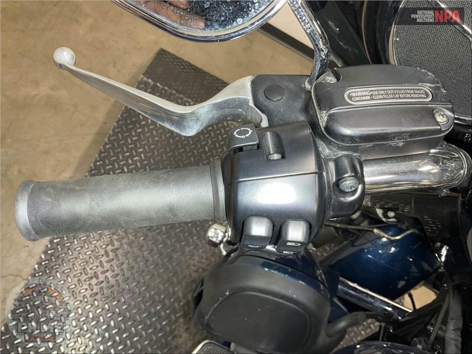 2016 Harley-Davidson FLHTKL ULTRA LIMITED LOW — фото 25