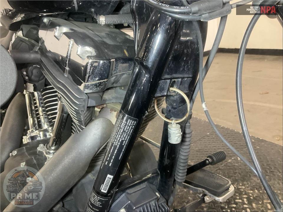 2015 Harley-Davidson FXDWG-103 DYNA WIDE GLIDE — фото 11