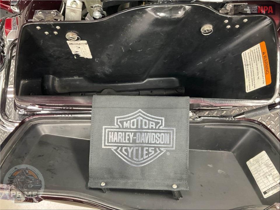 2005 Harley-Davidson FLHTCUI ULTRA CLASSIC ELECTRA GLIDE — фото 25
