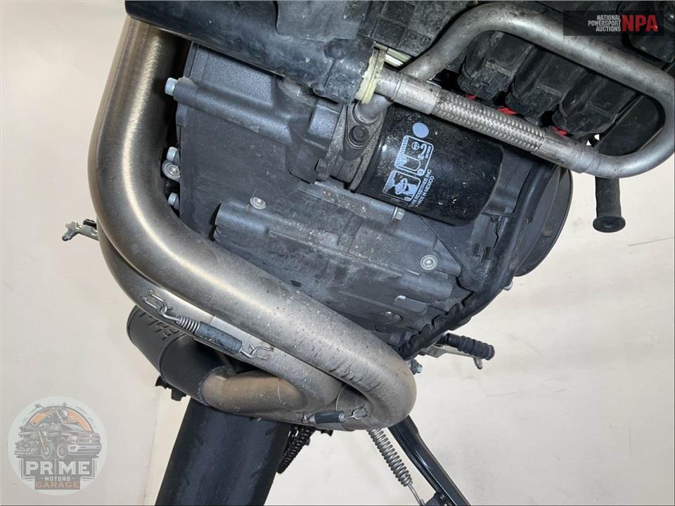 2023 Indian Motorcycle FTR R CARBON — фото 20
