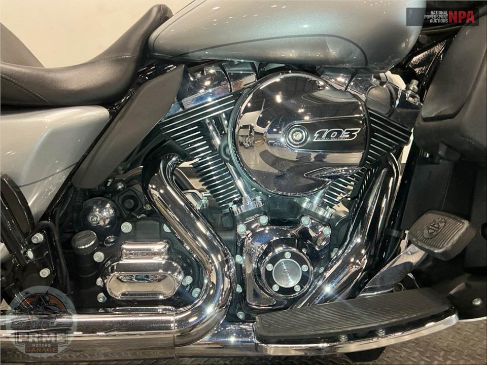 2015 Harley-Davidson FLHTCUL ULTRA CLASSIC LOW — фото 6