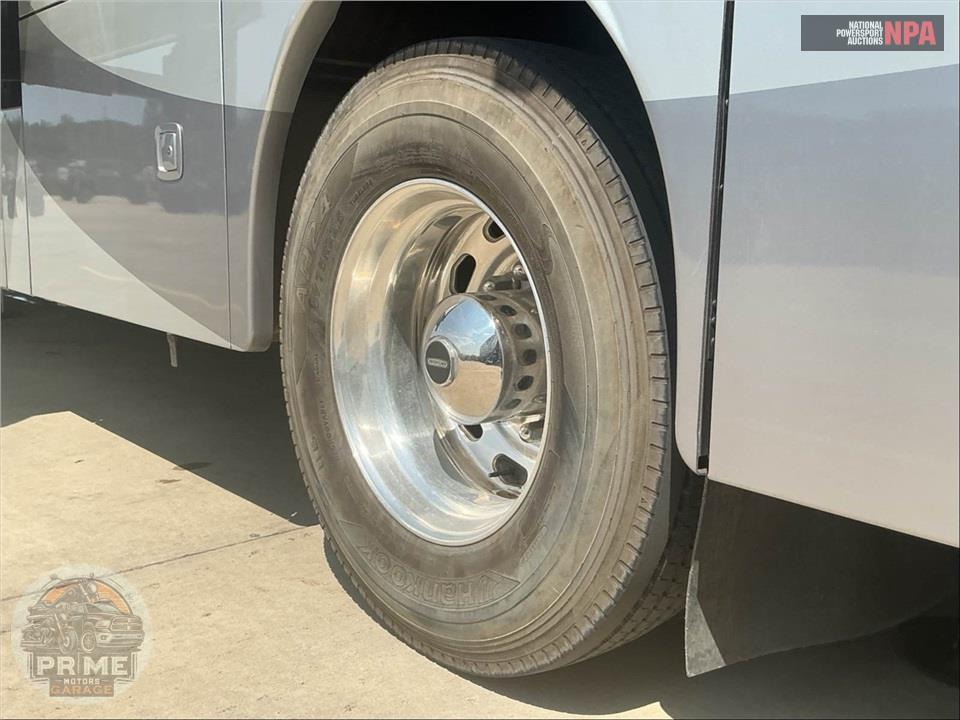 2012 Winnebago M-36M-CUMMINS 360HP - JOURNEY SERIES — фото 39