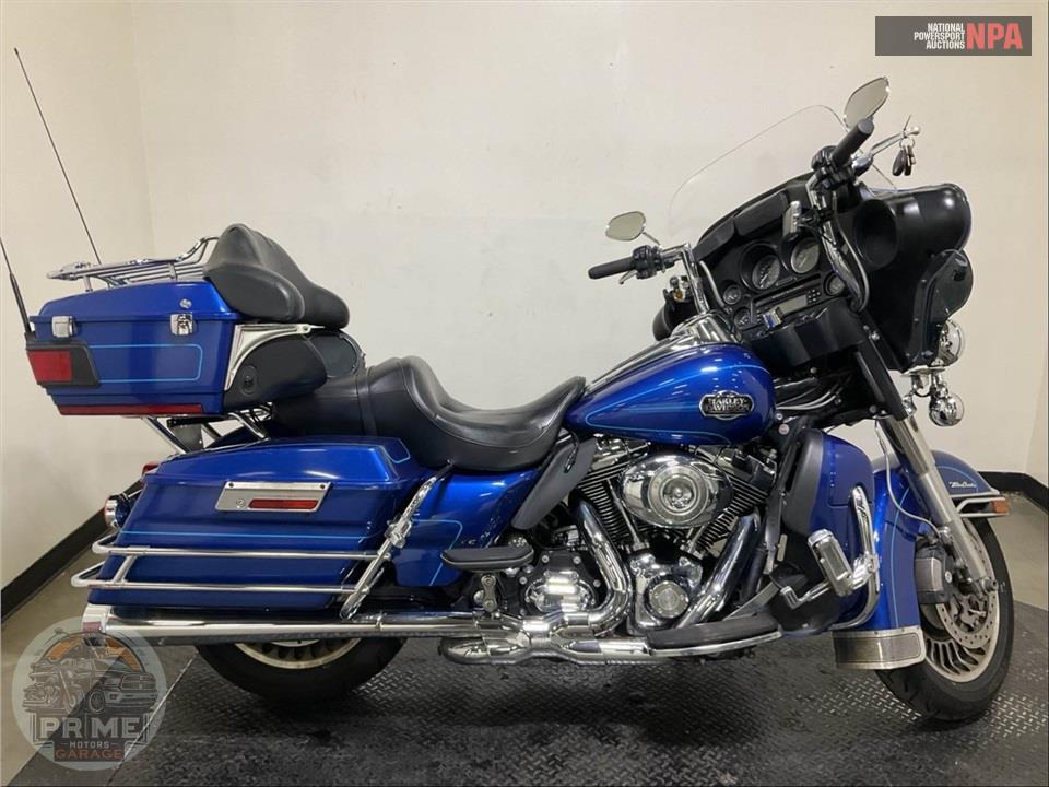 2010 Harley-Davidson FLHTCU ULTRA CLASSIC ELECTRA GLIDE — фото 1