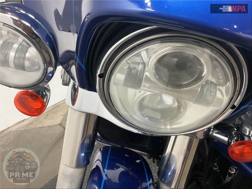 2015 Harley-Davidson FLHTK ELECTRA GLIDE ULTRA LIMITED — фото 40