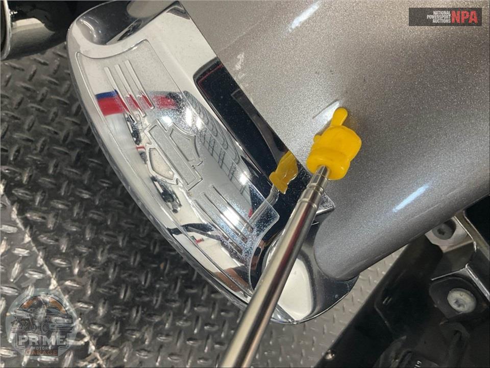 2017 Harley-Davidson FLHTK ULTRA LIMITED — фото 24
