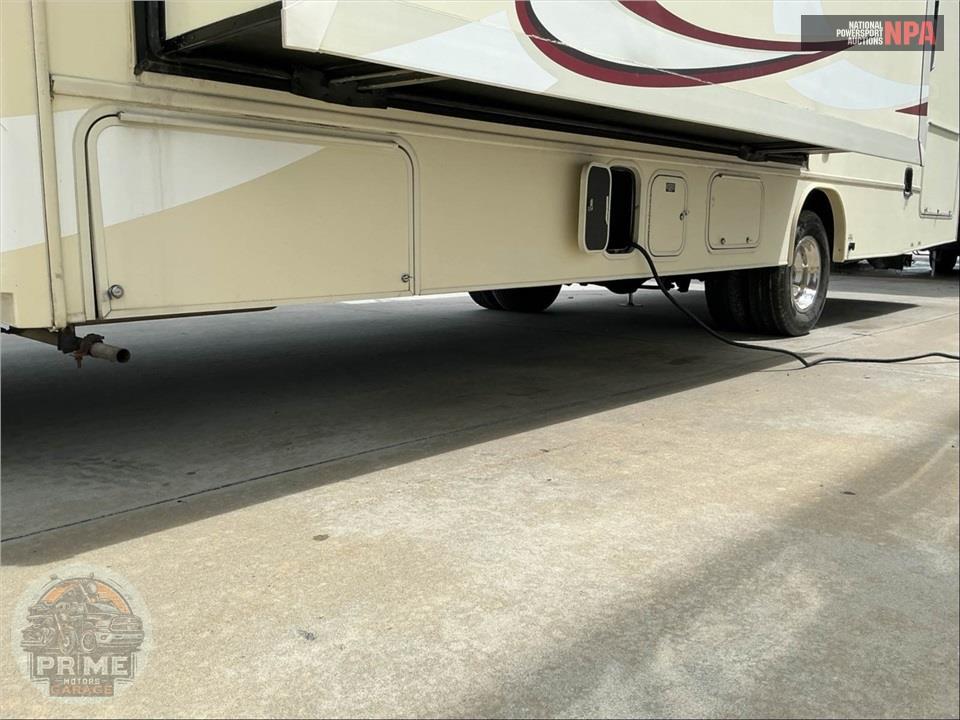 2016 Sunseeker By Forest River M-3050S FORD E450 6.8 LITER — фото 47