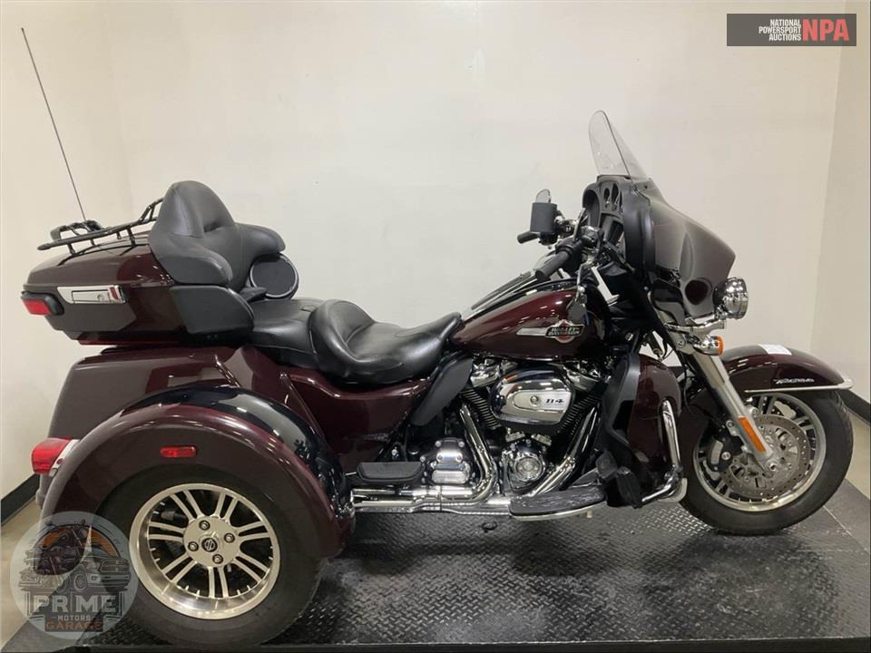 2022 Harley-Davidson FLHTCUTG TRI GLIDE ULTRA CLASSIC — фото 1