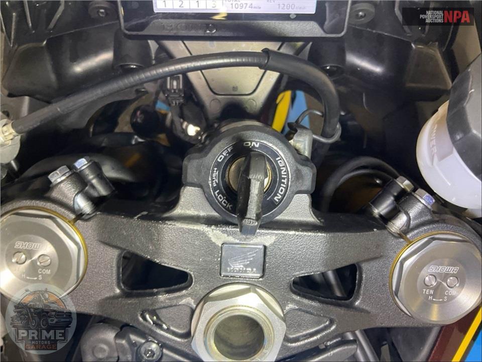 2024 Honda CBR1000RR ABS — фото 11